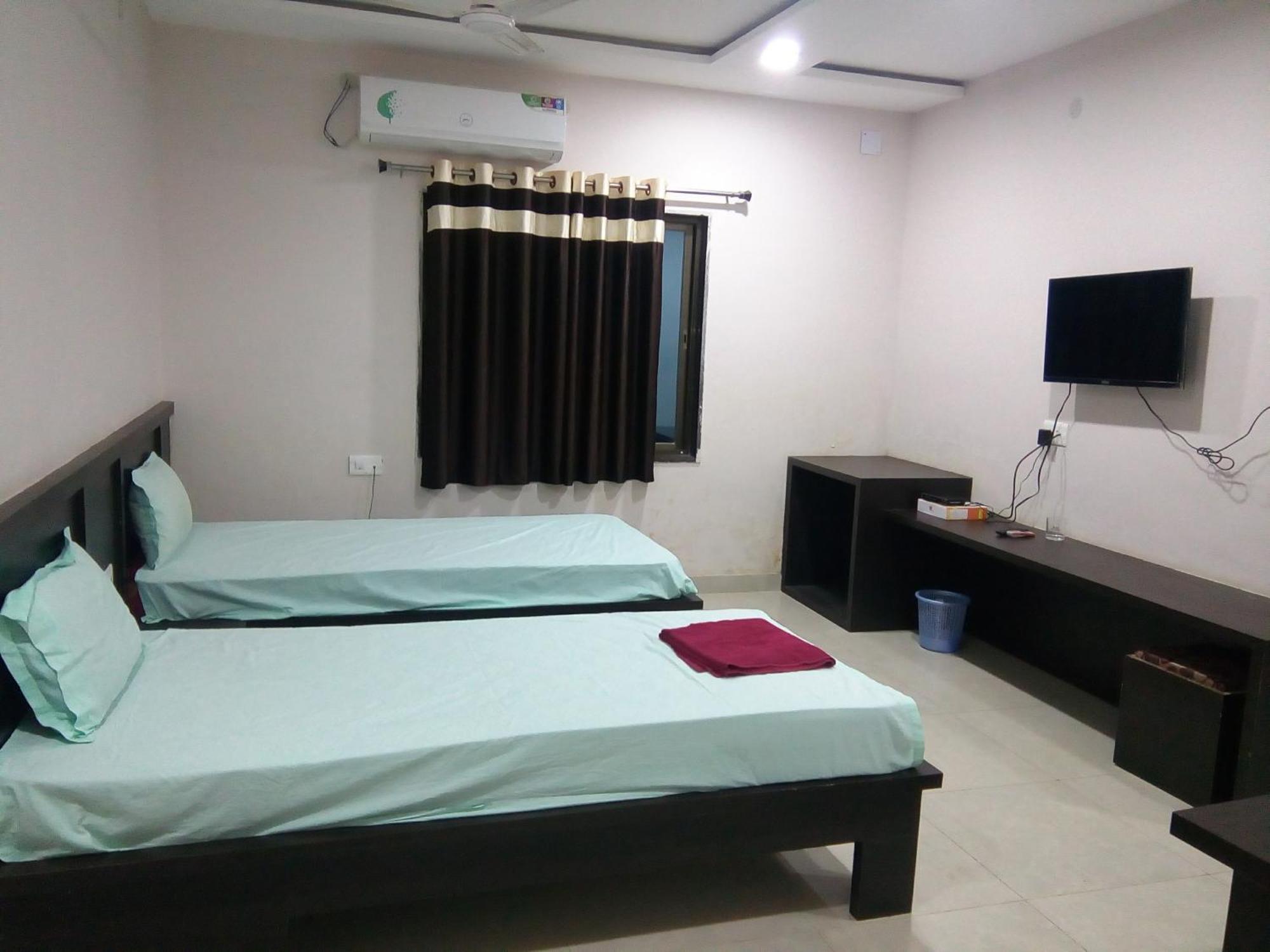Hotel Indraprasth Balangir Exterior foto